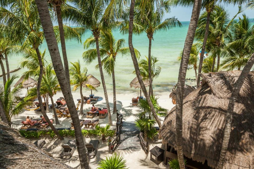 Beachfront Hotel La Palapa - Adults Only