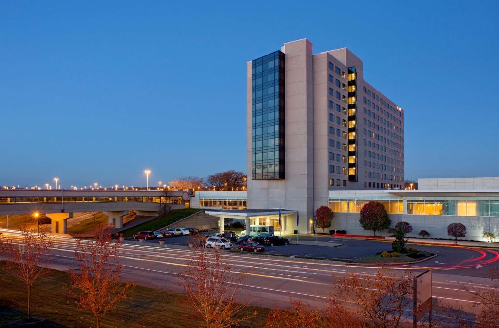 Hyatt Regency Pittsburgh International Airport