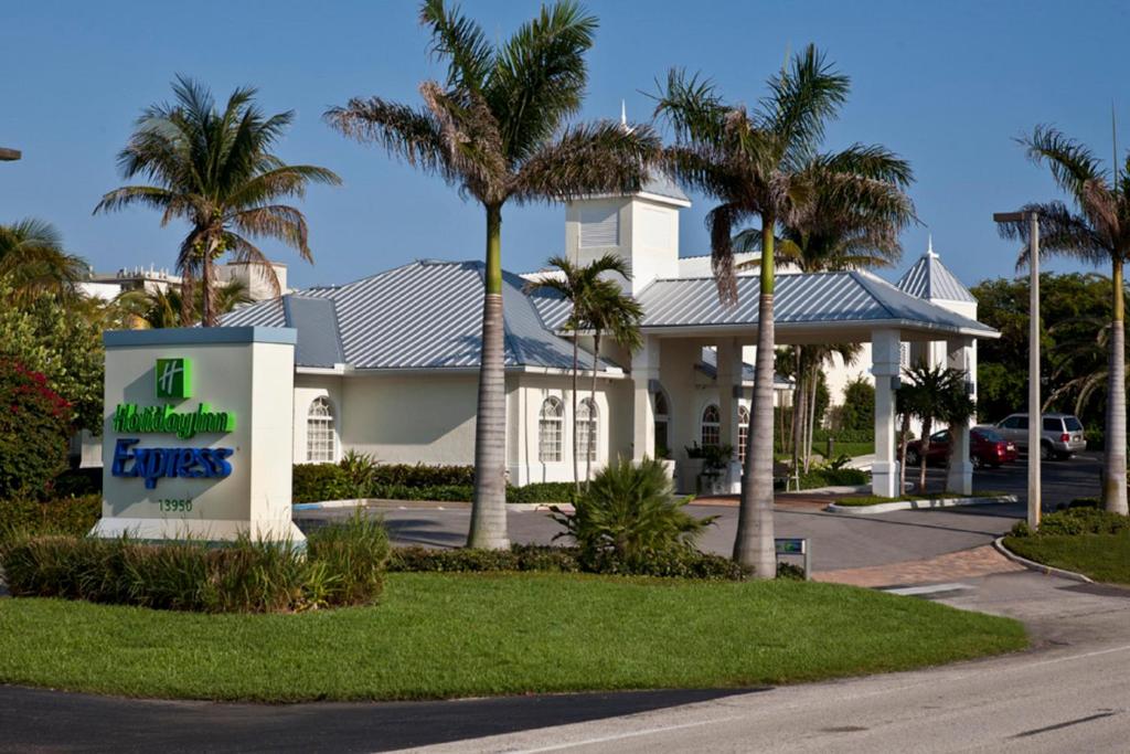 Holiday Inn Express- North Palm Beach and IHG Hotel