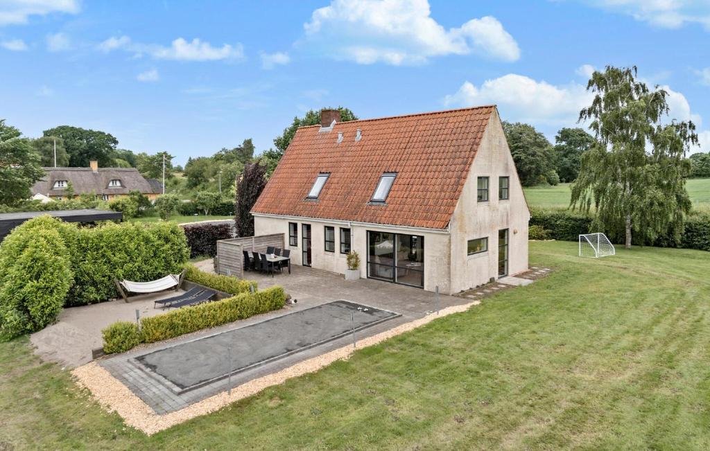 Beautiful Home In Haderslev With Kitchen