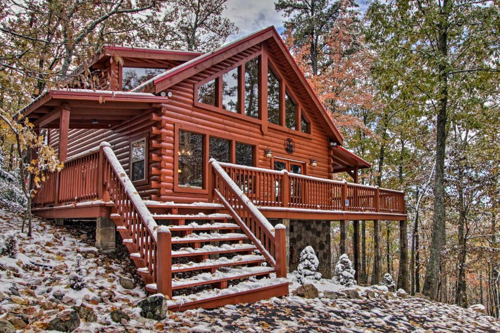 Secluded Smoky Mountain Cabin with Wraparound Deck!