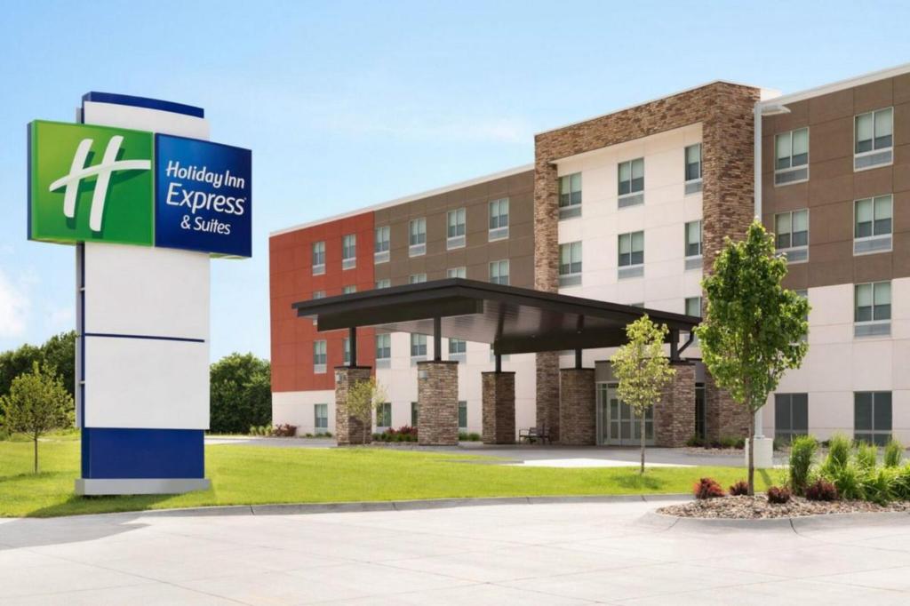 Holiday Inn Express & Suites - Marion, an IHG Hotel