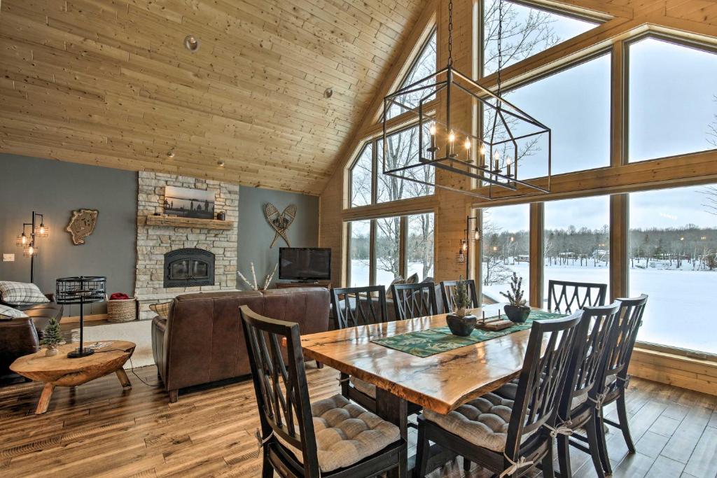 Lakefront Cottage in Iron River with 2 Porches!