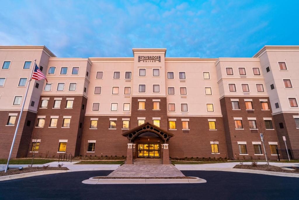 Staybridge Suites - Washington DC East - Largo, an IHG Hotel