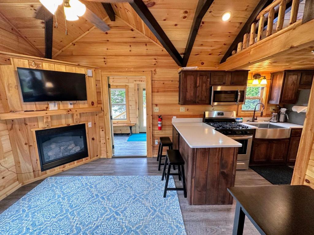 BMV7 Tiny Home village near Bretton Woods